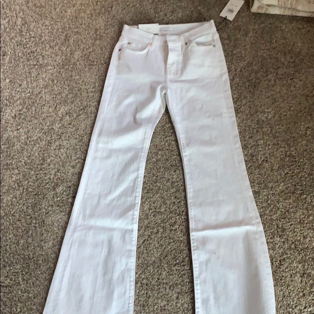7 for all mankind